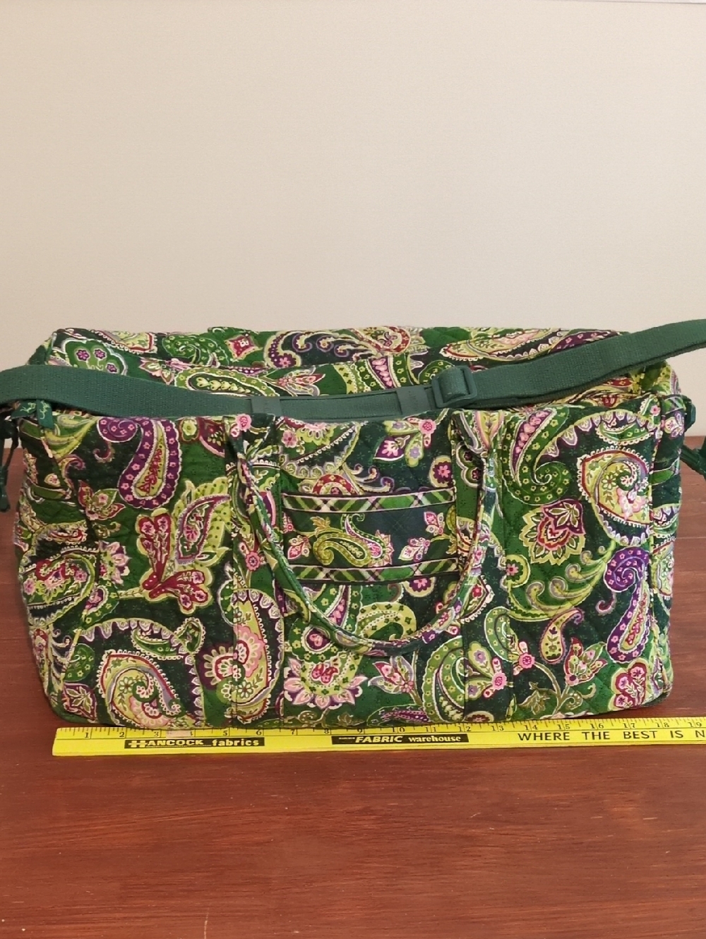 Vera Bradley Green Chelsea Paisley Large Travel Bag Duffle